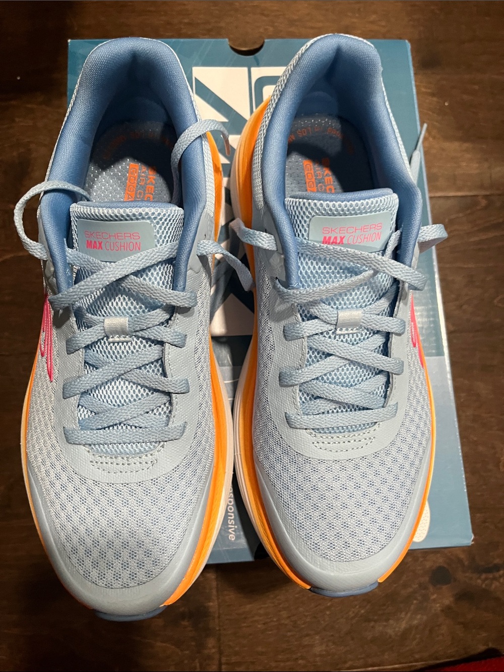 Skechers Max Cushioning Go Run! Great condition! Worn a couple of times!